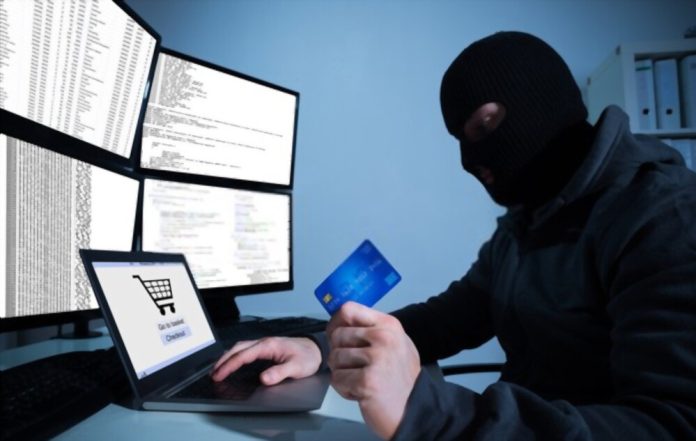 keep your credit card safe while shopping online